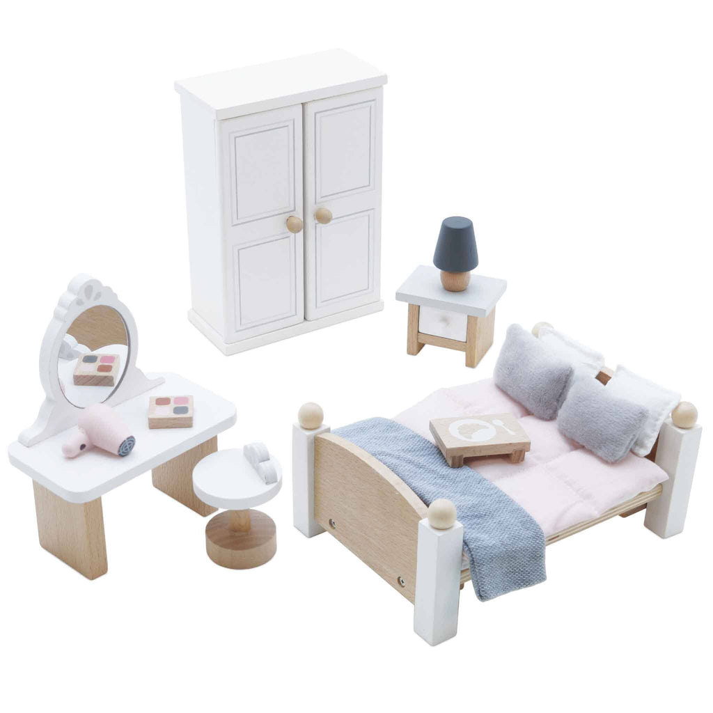 Wooden Dolls House Bedroom Dollhouse Furniture Le Toy Van, Inc. 