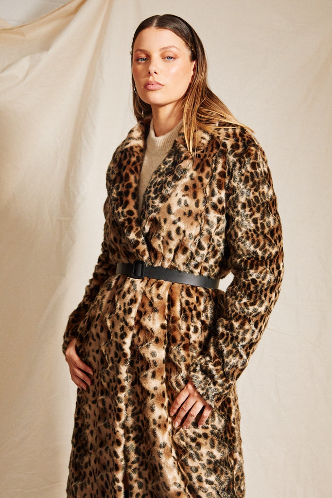 So Long Coat | Spotted Leopard Unreal Fur 
