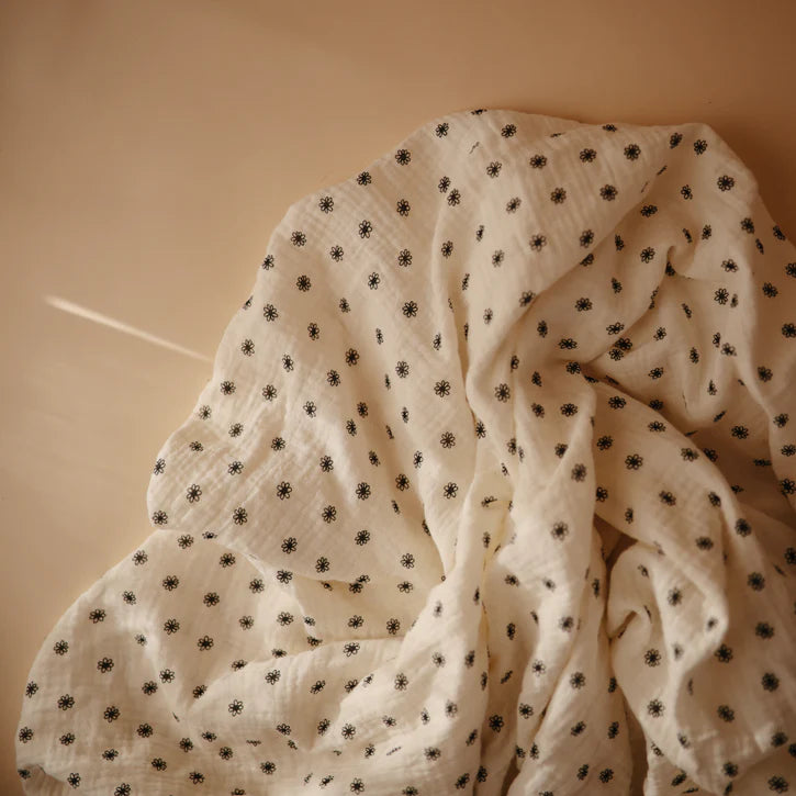 Extra Soft Muslin Crib Sheet | Black Daisy | Mushie - Nursery & Bedding