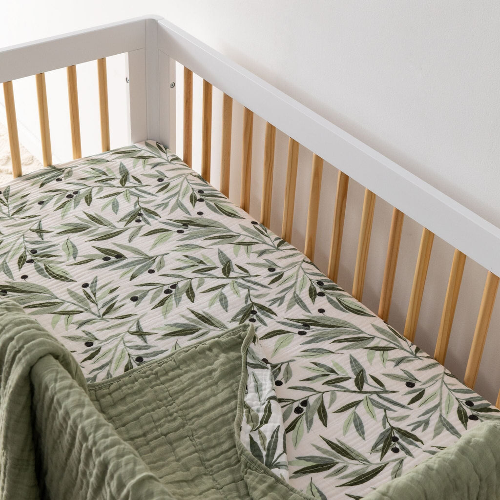 Crib Sheet in GOTS Certified Organic Muslin Cotton | Olive Branches